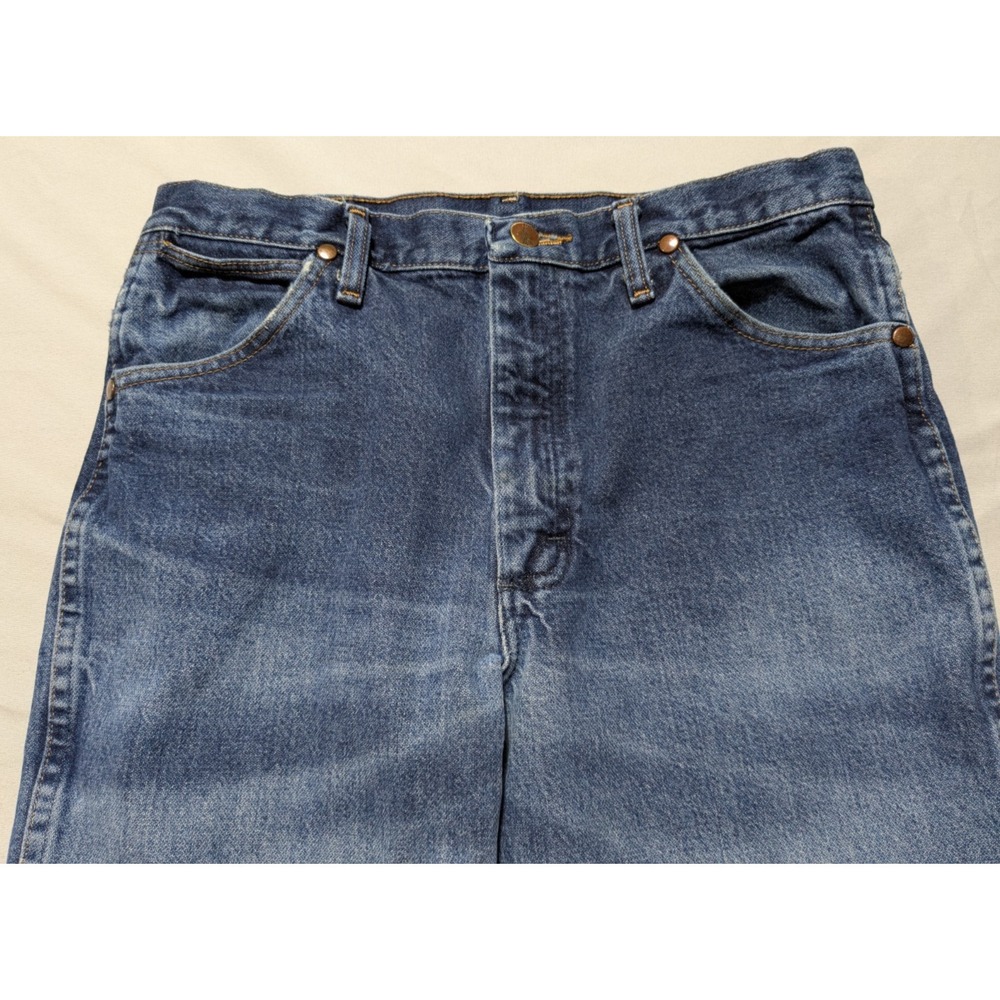 WRANGLER‎ COWBOY CUT Men 32X30 Denim Blue Jeans 936DSD - Picture 4 of 16
